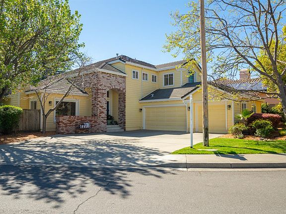 2nd image of 15 Vincent Lane