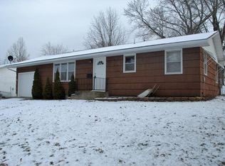 623 W Locust St, Paris, MO 65275