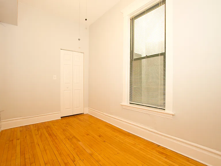 1701 N Albany Ave #3F — Photo 11