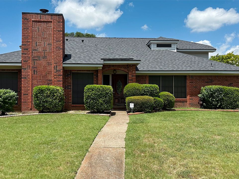 1st image of 1409 Essex Dr