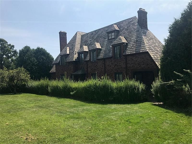 2nd image of 5241 Campbell Dr