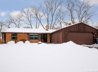 1213 Suffolk St, Naperville, IL 60563