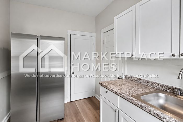 15560 La Salle Blvd, photo 7