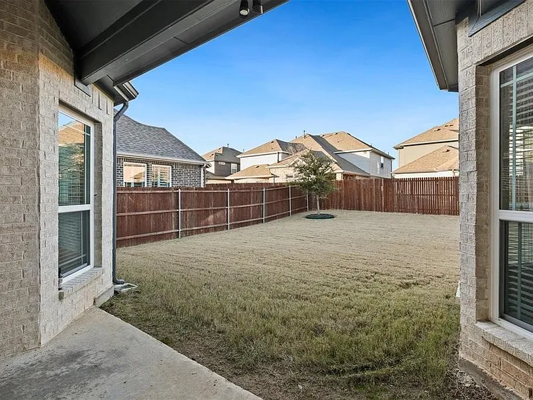 1313 Baynes Dr — Photo 26