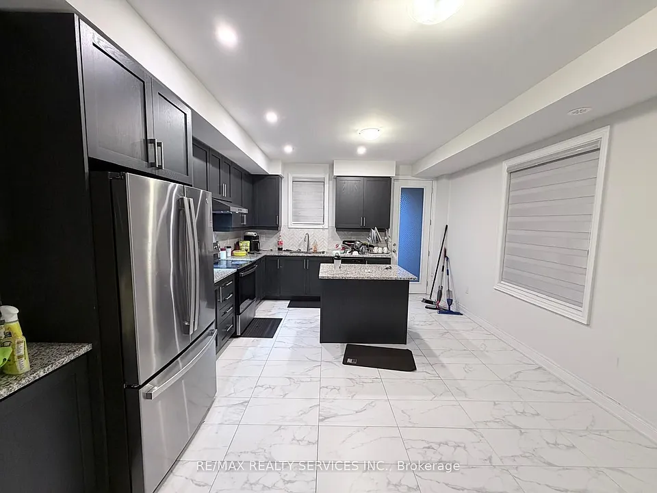 371 Inspire Blvd