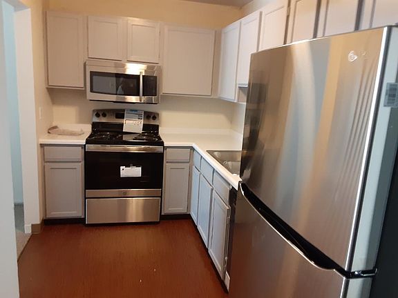 2nd image of 10411 Cedar Lake Rd APT 314