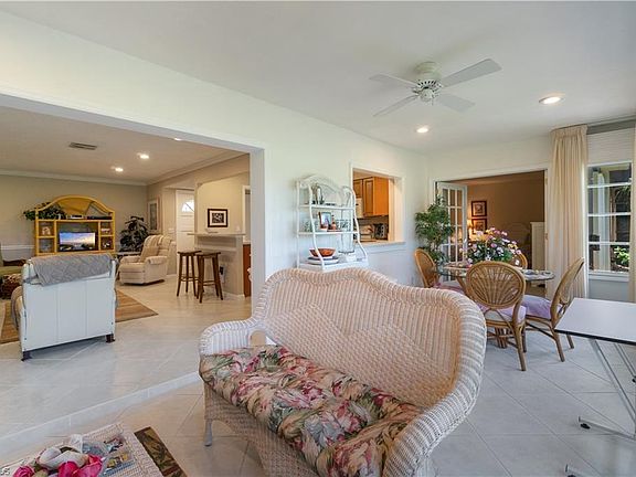 5th image of 4230 Lakewood Blvd