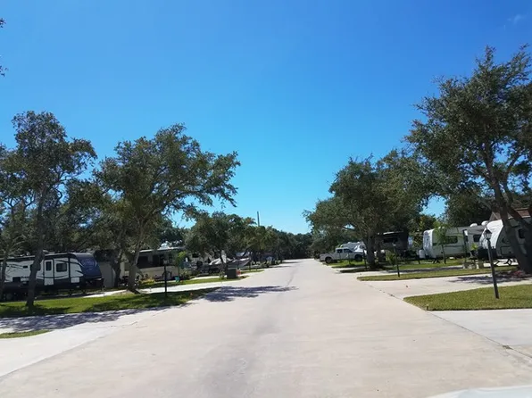 1402 W Corpus Christi St #40, Rockport, TX 78382