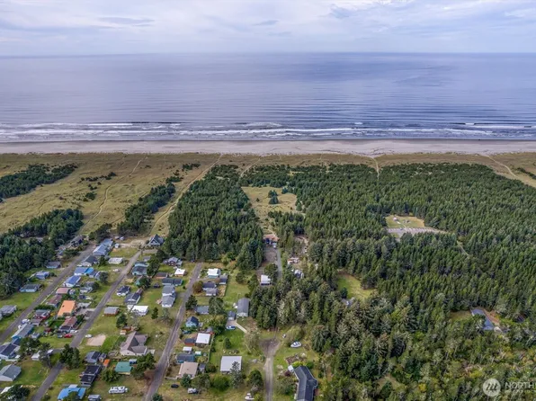 1203 179th Lane, Long Beach, WA 98631