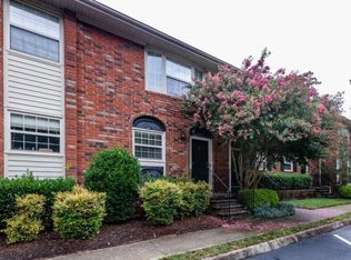 6521 Deane Hill Dr APT 6, Knoxville, TN 37919