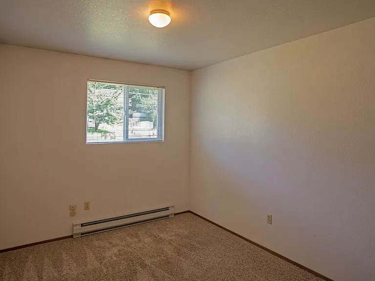 2116 Mill Ave — Photo 7