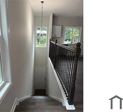 3 bed, 1600 sqft, $2,500 — Photo 2