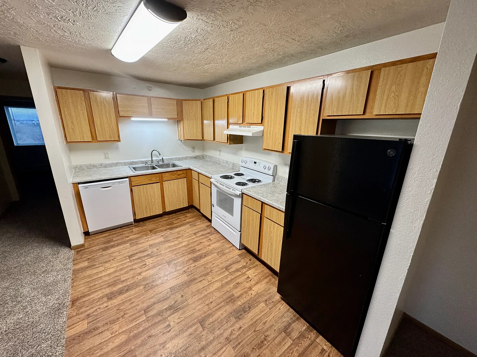 2 bed, 780 sqft, $875 — Photo 3