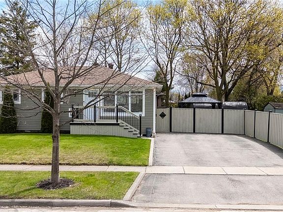 3rd image of 3 Allen Rd