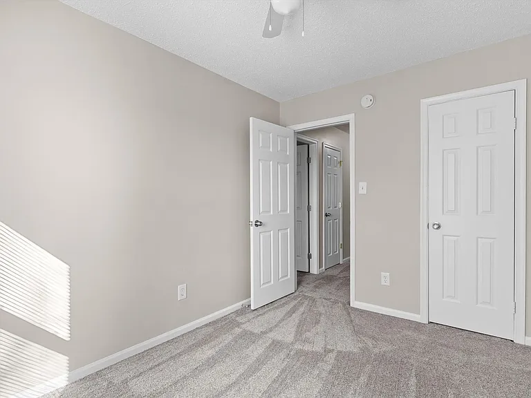 1619 Slidell Ln — Photo 22
