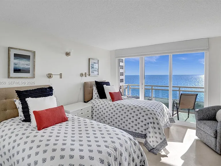 6917 Collins Ave #915 — Photo 13