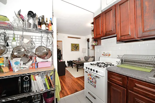 Rented by J Misrahi Realty Corp | media 25