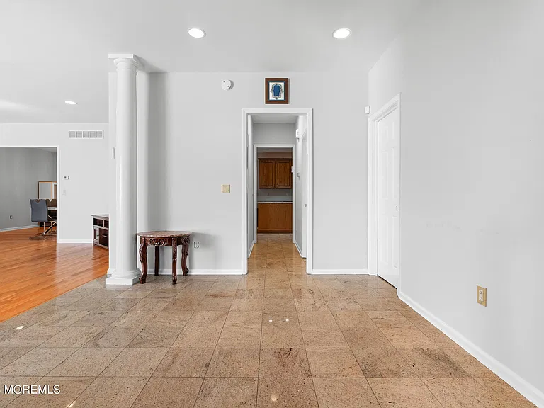 230 Norwood Ave — Photo 6