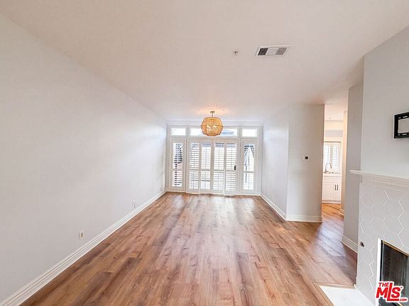 3rd image of 18743 Chapel Ln