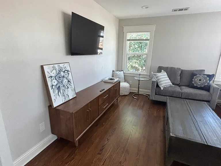 2910 Almond St #1 — Photo 11