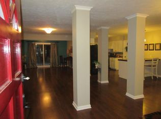 3412 S Pinehurst Ct, Springfield, MO 65807