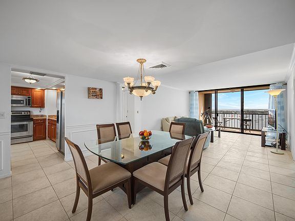 3rd image of 5200 N Flagler Dr APT 1804
