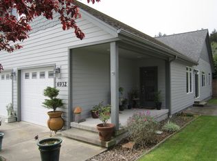 6932 Oakwood Ct, Brookings, OR 97415