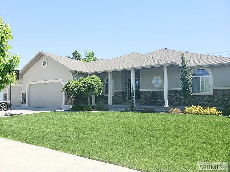 1st image of 131 Pevero Dr