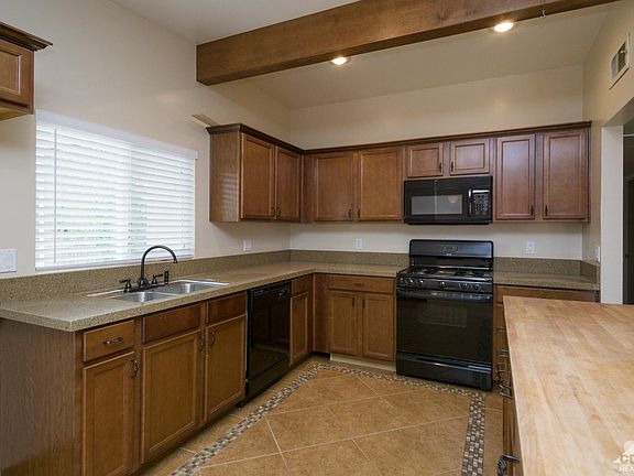4th image of 13155 Catalpa Ave
