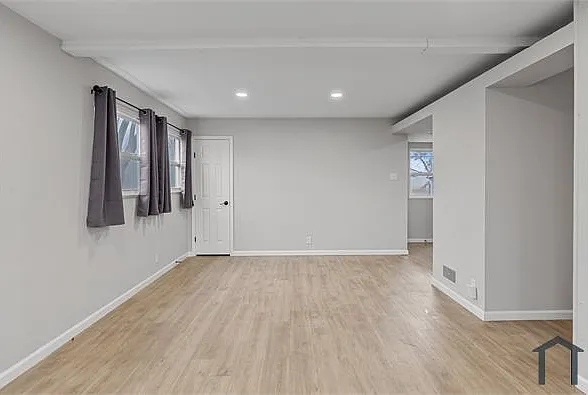 2054 Kappel Dr — Photo 14