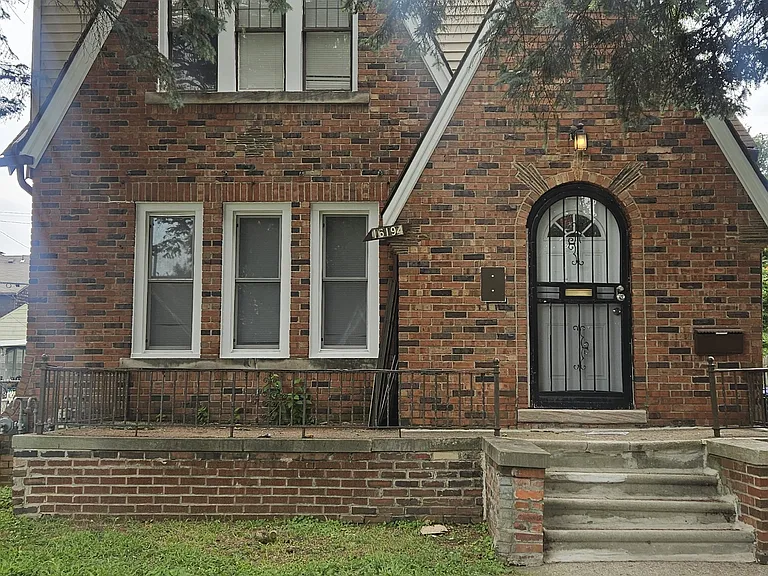 16194 Fielding St #2 — Photo 9