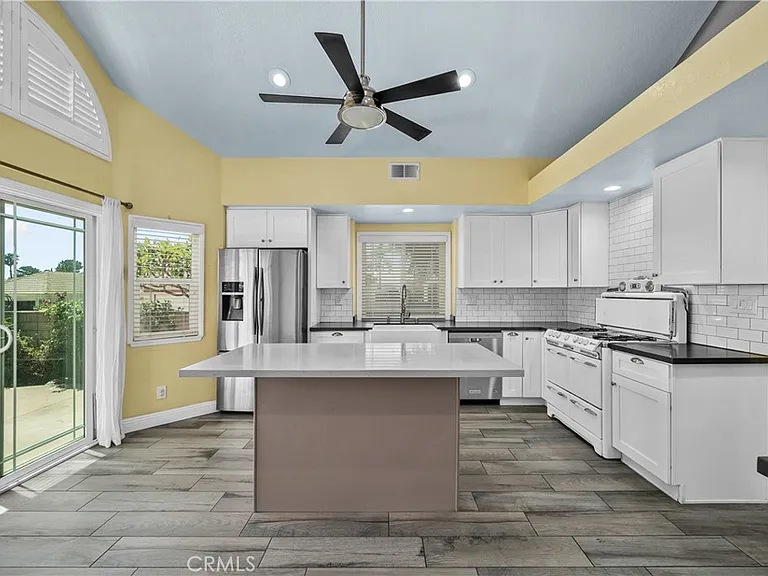 11111 Berwick Dr — Photo 8