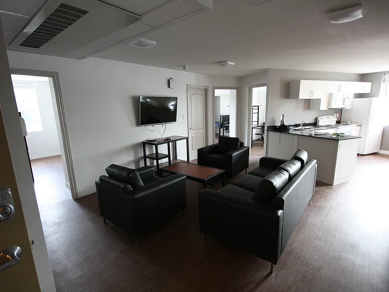 1100 Main St W #202-4 — Photo 4