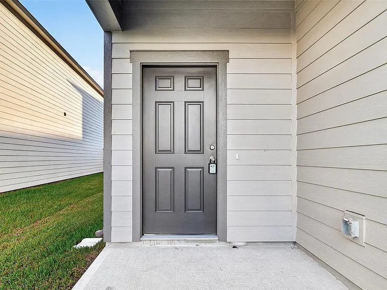 8323 Vacek Crossing Way — Photo 6