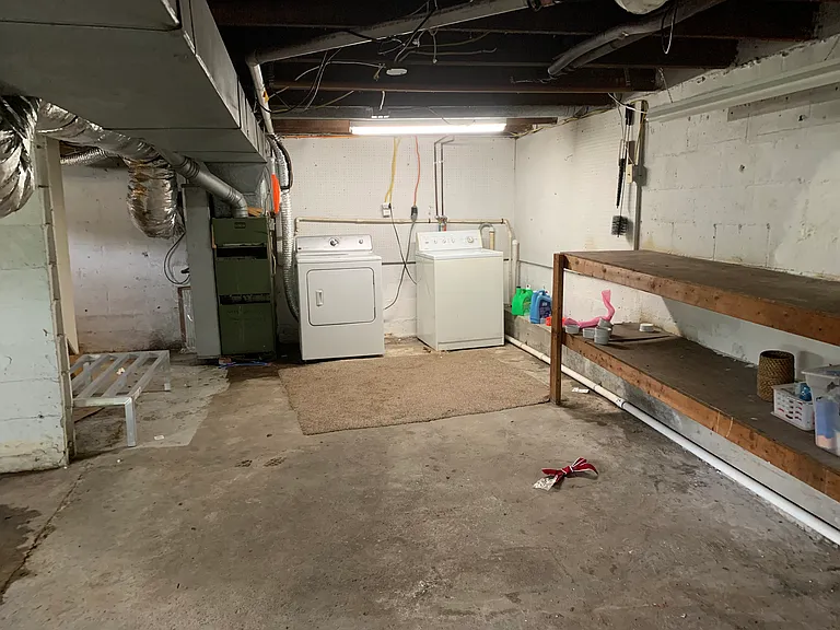 106 Eureka Rd — Photo 13