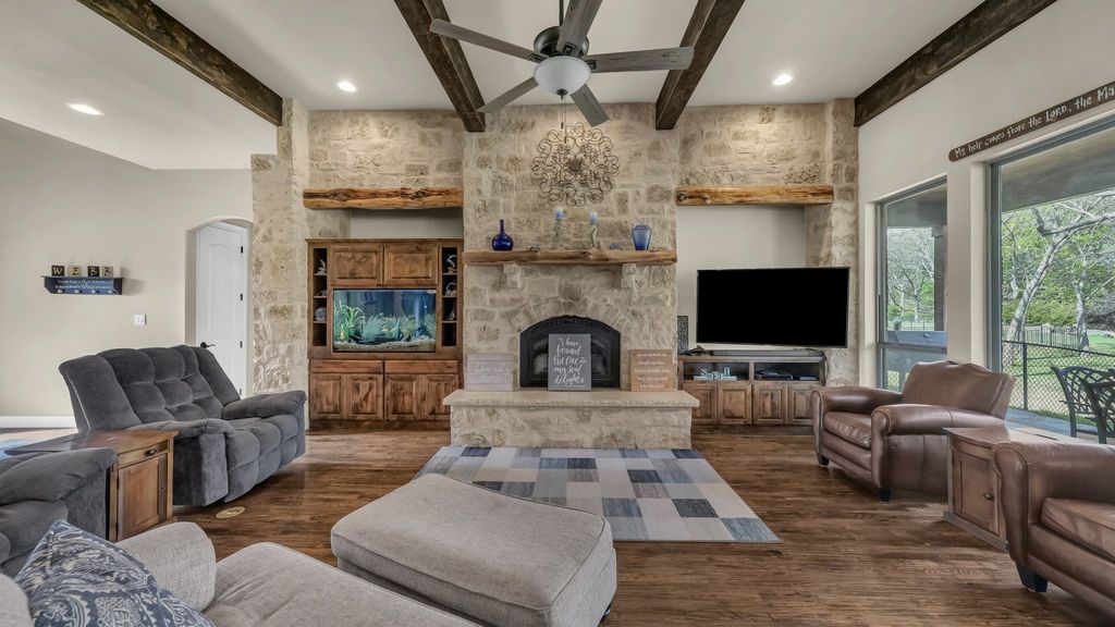 317 Arapahoe Rdg, Weatherford, TX - View 4