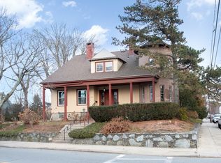 1231 Robeson St, Fall River, MA 02720