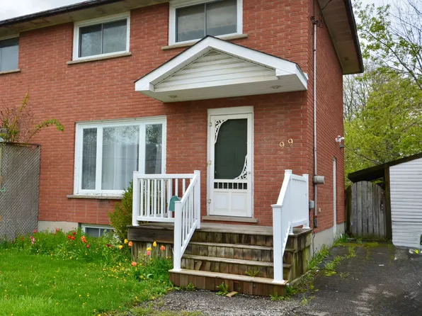 99 Louth St, Saint Catharines, ON L2S 2T7