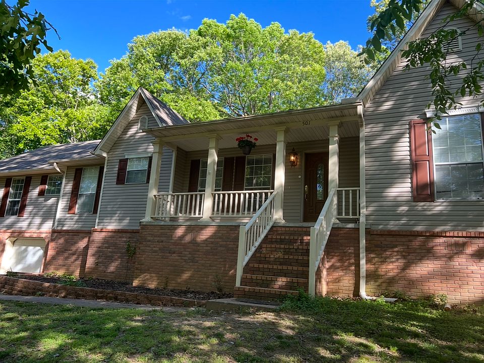 2nd image of 501 Scotchpine Dr