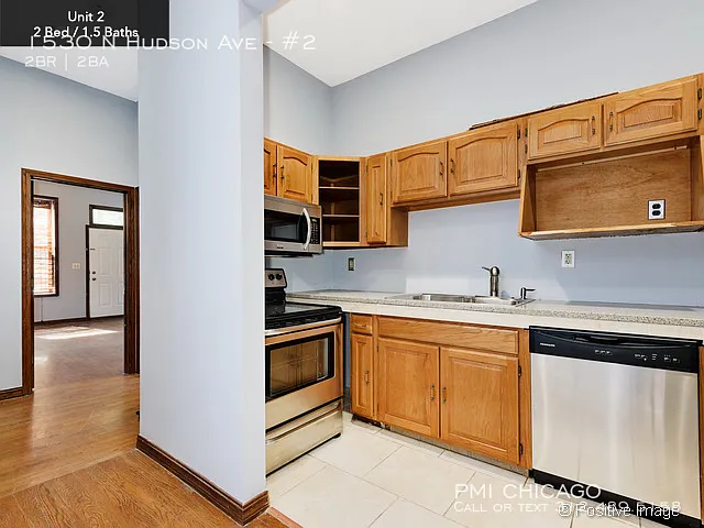Gorgeous Oldtown Apt 1.5 bath, fp, hdwd floor, eL — Photo 4