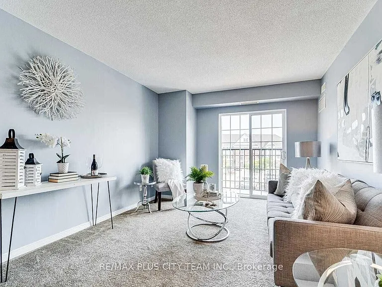 94 Aspen Springs Dr #201 — Photo 3