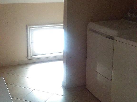 5th image of 614 Garrard St #Two
