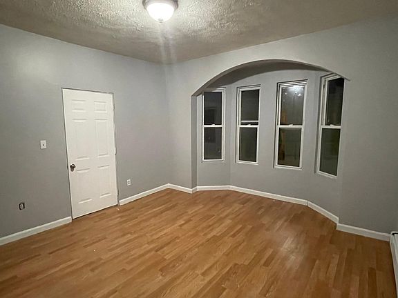 5th image of 96 Bennington St Floor 3