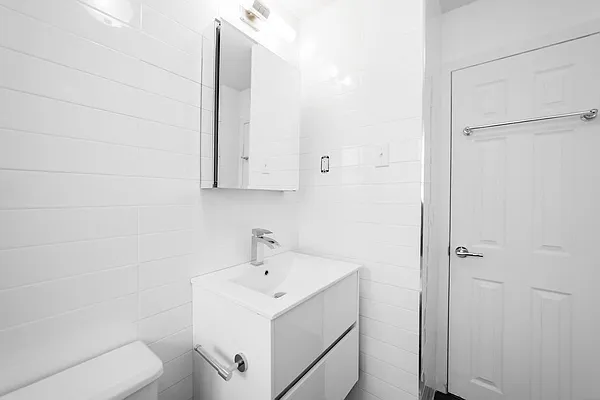 Rented by Keller Williams NYC | media 10