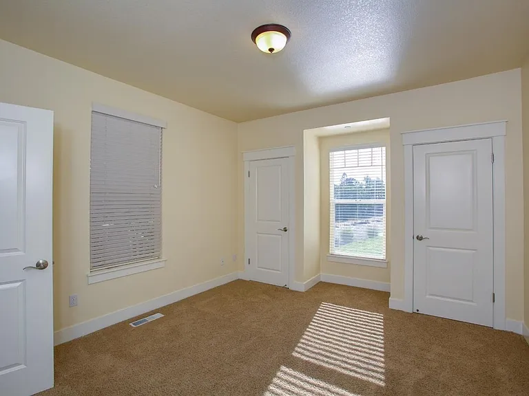 5 Dorenfeld Ct — Photo 15