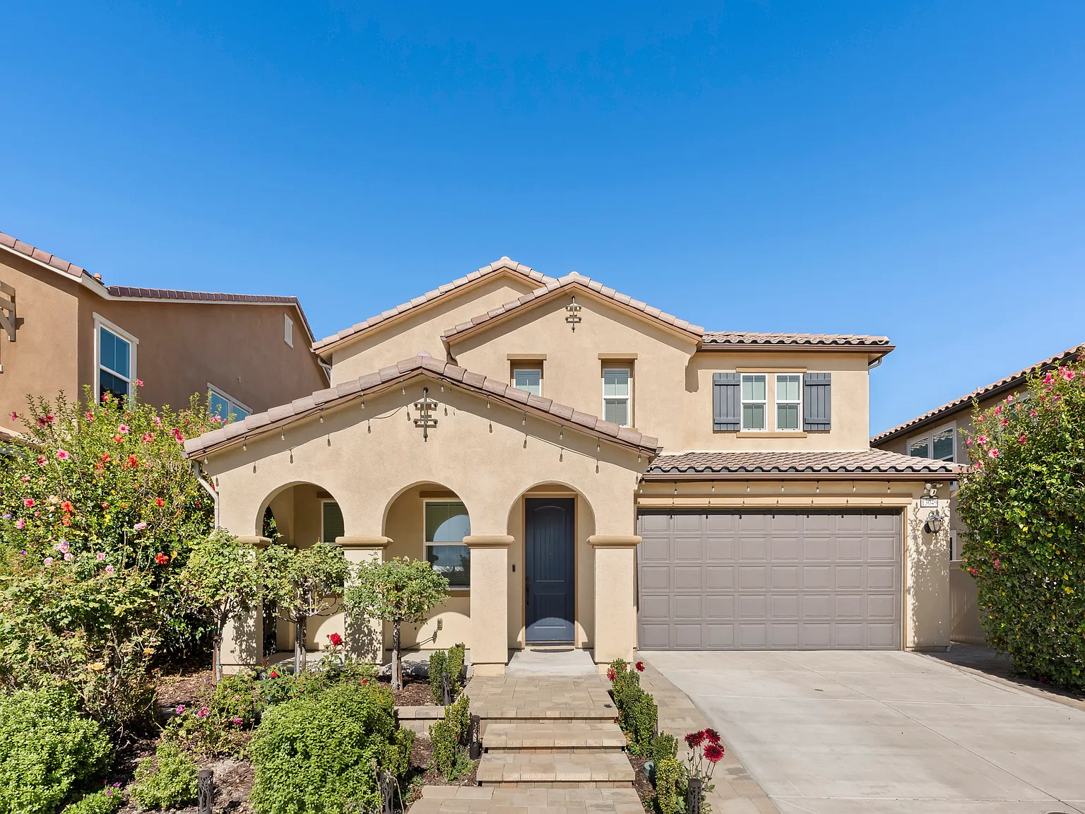 5 bed, 4.5 bath, 3598 sqft, $6,850 — Photo 1