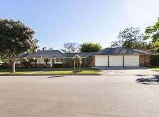 633 N Oakhurst Dr, Beverly Hills, CA 90210