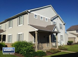 112 Yarrow Ct, Romeoville, IL 60446