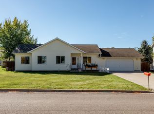 906 10th Ave E, Polson, MT 59860