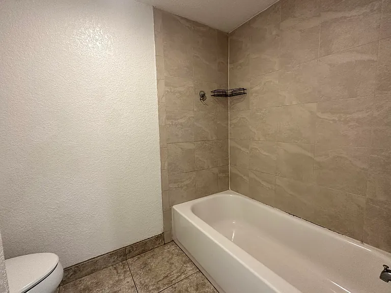 416 Arabian Rd — Photo 32